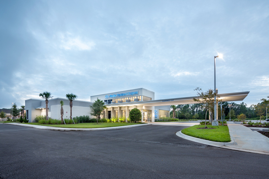 Fleming Island Exterior eye doctor building